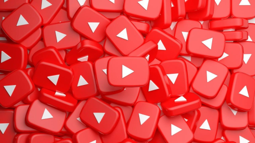 Building a Successful YouTube Channel: The Role of Organic Traffic and Engagement