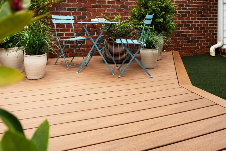 Maximizing Durability and Aesthetics: The Importance of Hardwood Decking and UV Timber Coatings