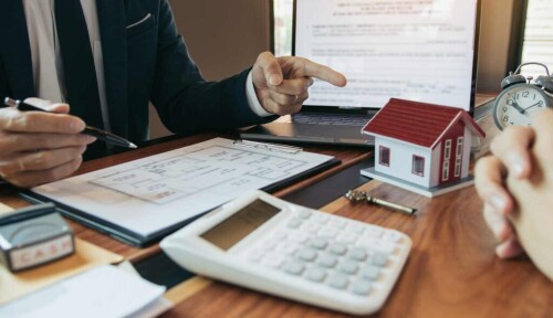 What-Is-the-Difference-Between-a-Conveyancer-and-Solicitor-1024x589.jpg