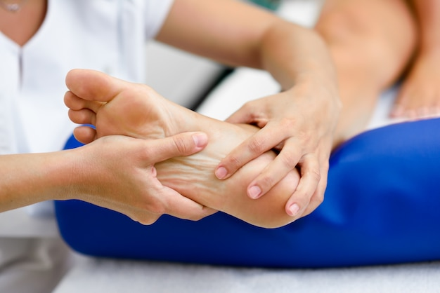 Expert Ankle Care: Why Seeing an Ankle Specialist Doctor is Essential for Ankle Trauma Treatment